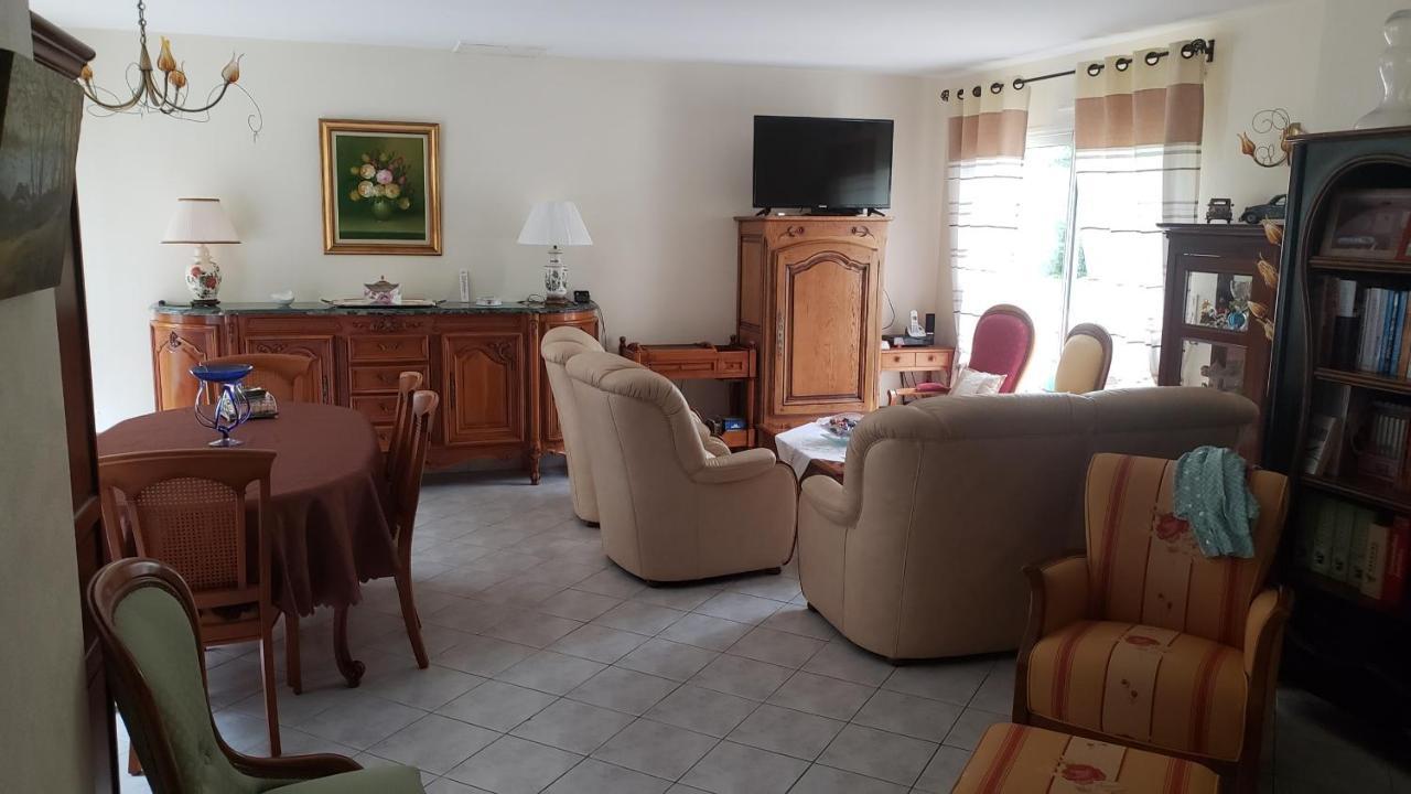 Le Calme Bed and Breakfast Plessé Exteriör bild