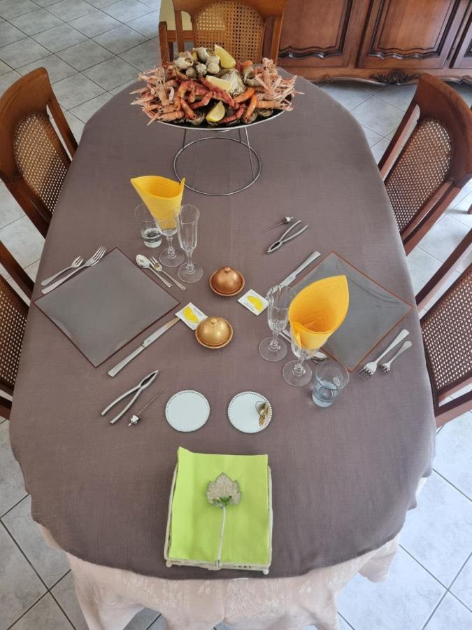 Le Calme Bed and Breakfast Plessé Exteriör bild